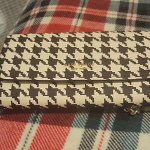Kate Spade Black and Cream Houndstooth Wallet